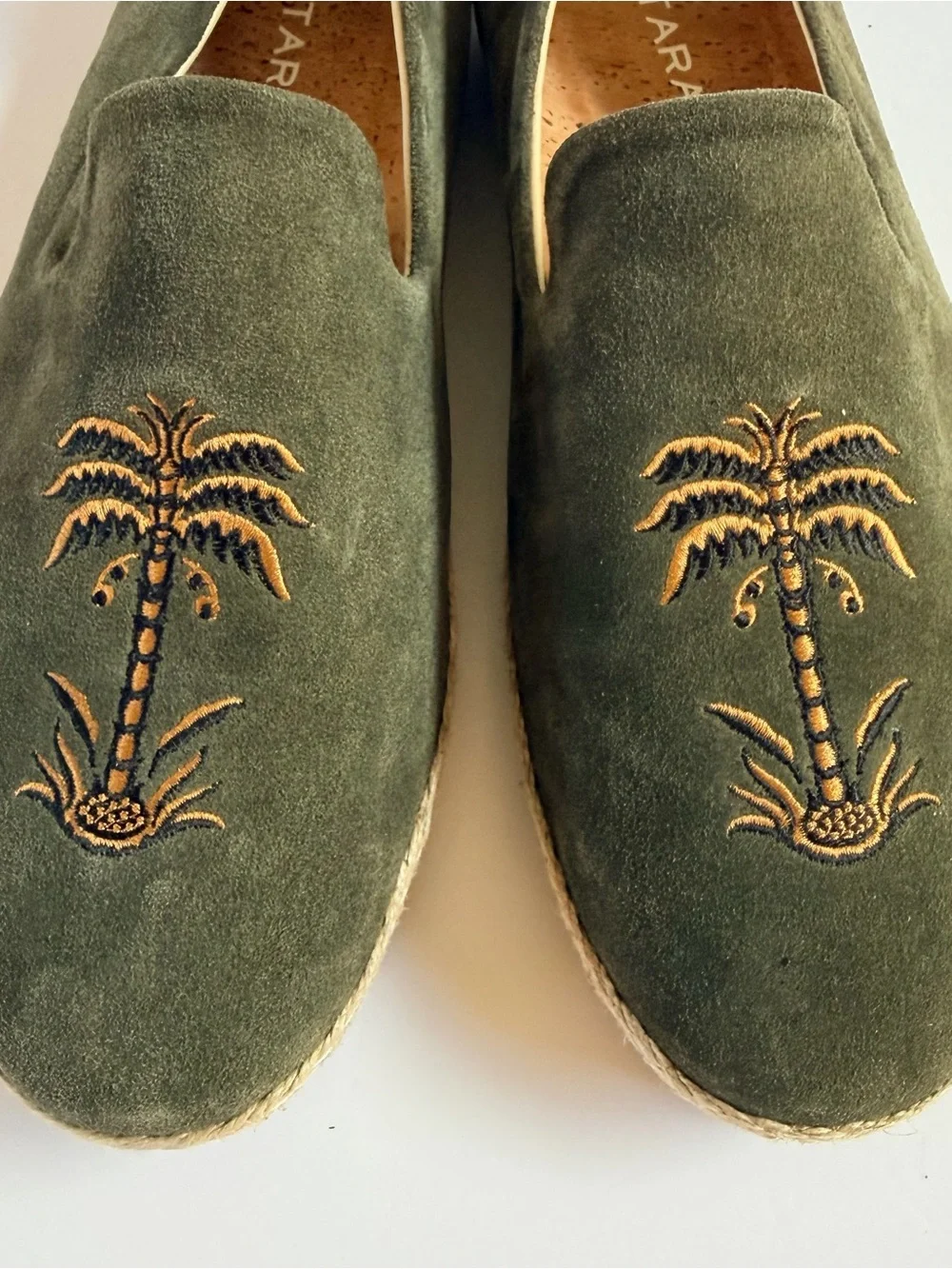 Patara smoking slipper